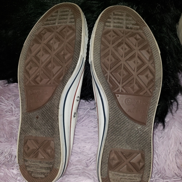 . All star low tops converse tennis shoes - Picture 9 of 9